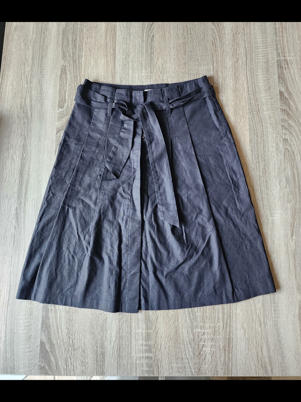 Sézane Black Pleated A-Line Skirt with Waist Tie